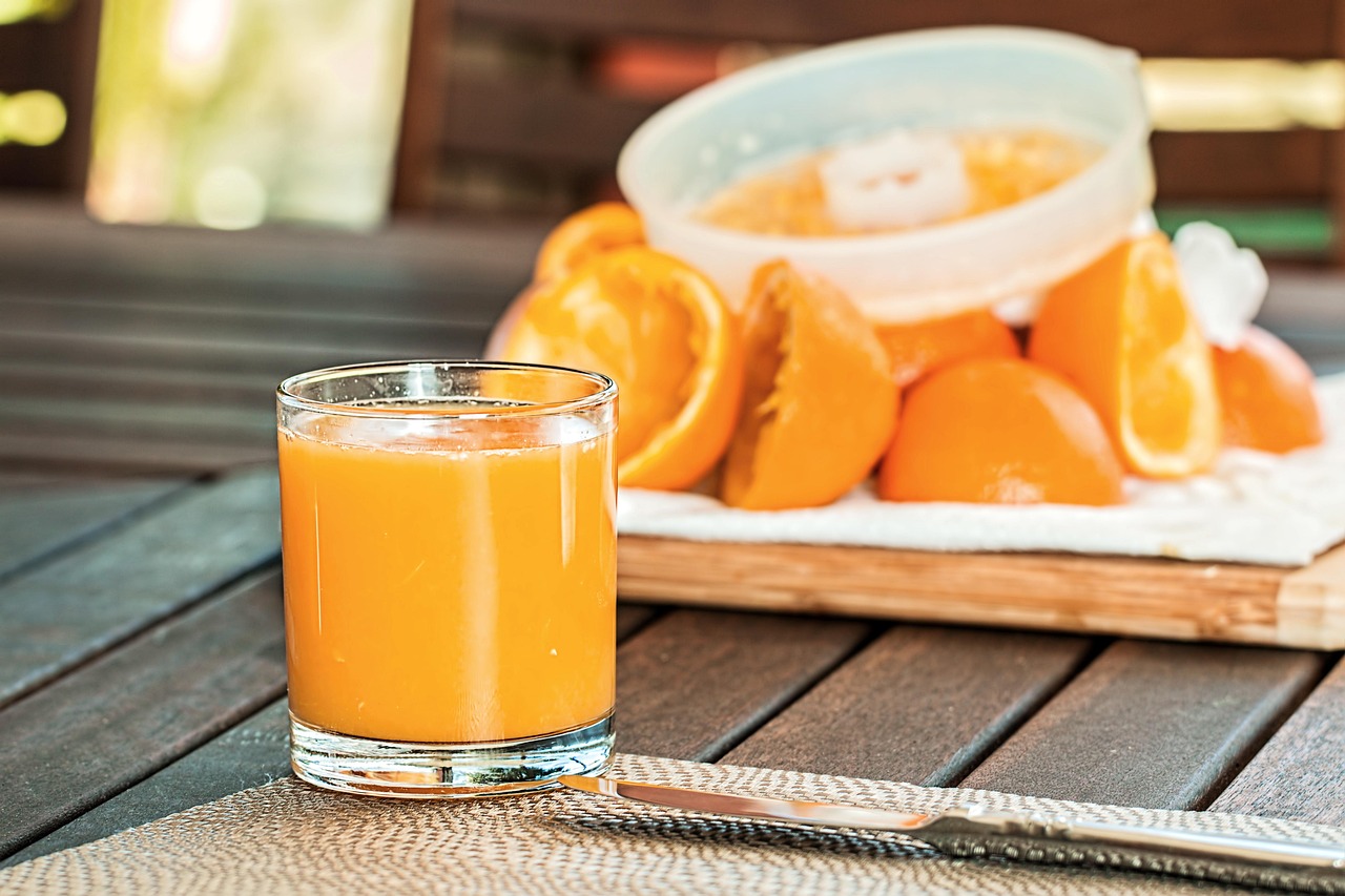 Fueling the Front Lines: A Nurse’s Guide to Not Eating Like a Garbage Disposal