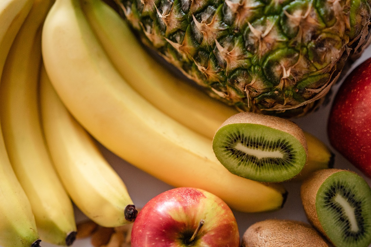 Fueling the Front Lines: A Nurse’s Guide to Not Eating Like a Gremlin